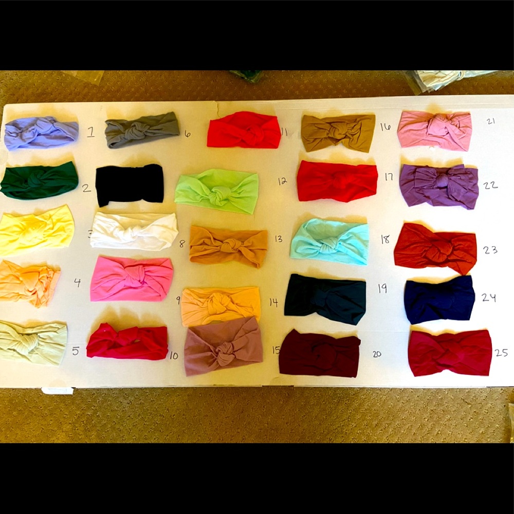 Baby knot bows